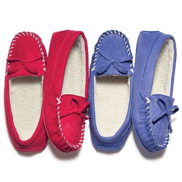 Classic Comfortable Lined Moccasin Slippers (Size 7) "Blue Color Only" ~ NEW!!! - Picture 1 of 6